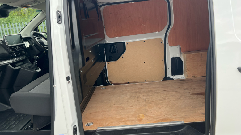 Citroen Dispatch M Diesel 1.5 BlueHDi 120ps Van Enterprise